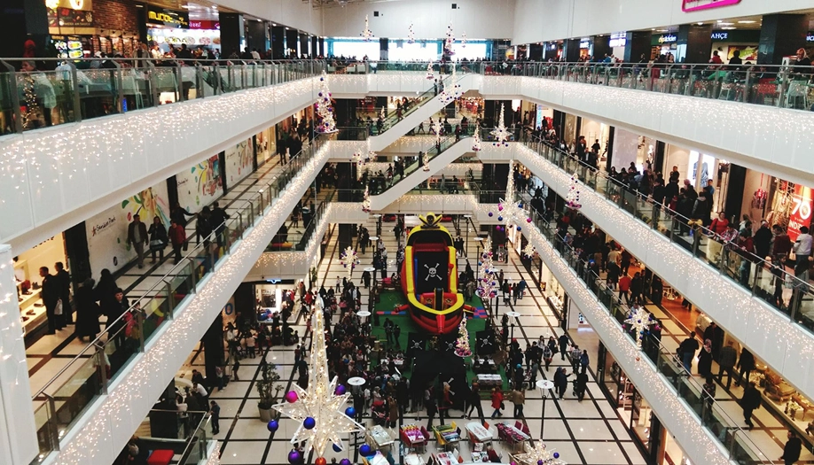 Shopping malls & large retail complexes